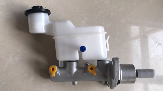 47201-09230Master de freno del cilindro de la parte inferior del asiento 47201-09230 FITS TOYOTA Hilux Pickup MK6 KUN26 3.0TD D4D 10/2006-2016 MÁSIMO de transmisión manual del cilindro del freno