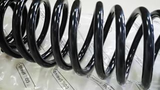 Resorte helicoidal delantero 13469-00205 para Chevrolet Trax: alta calidad, en stock, listo para enviar.