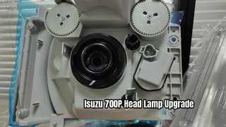 La lámpara principal 4HK1 8-98226185-0 L, 4HK1 8-98226181-0 R cabe NKR700P